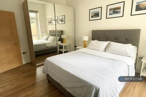 2 bedroom flat to rent, Deronda Road, London, SE24