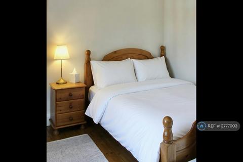 undefined, Arterberry Road, London, SW20