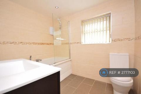 3 bedroom terraced house to rent, Cramond Avenue, Liverpool, L18