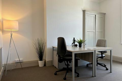 Office to rent, 44 South Bar St Banbury OX16 9PB