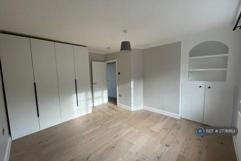 2 bedroom flat to rent, Elstree Hill North, Borehamwood, WD6