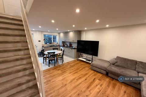 undefined, Crayford Close, London, E6