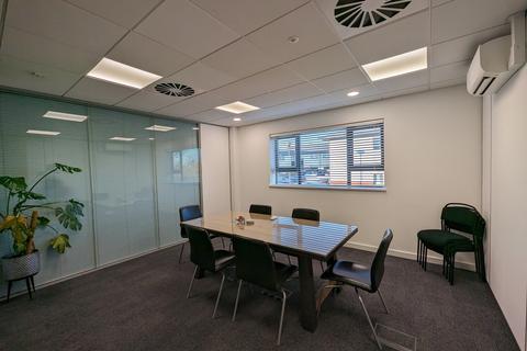 Office to rent, Old Gloucester Rd Bristol BS16 1GW