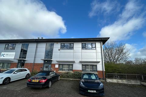 Office to rent, Old Gloucester Rd Bristol BS16 1GW