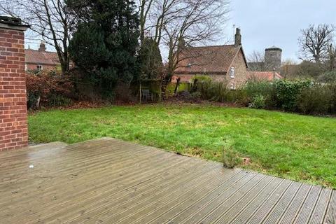3 bedroom detached house to rent, Brookside, Hovingham, York