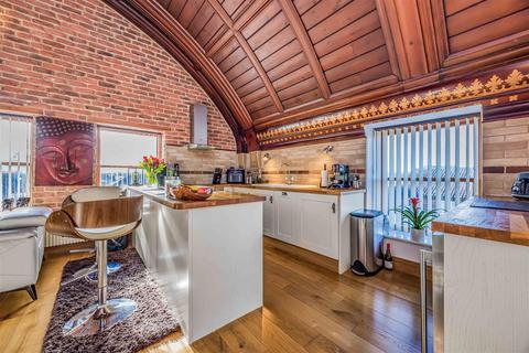3 bedroom apartment for sale, Lawrence Road, Southsea PO5