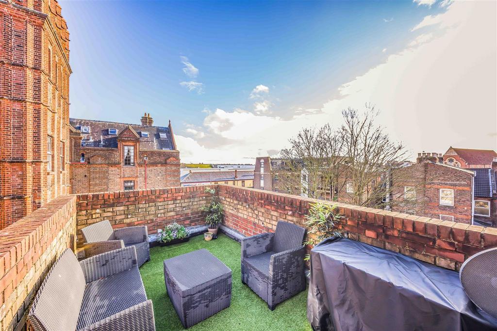 45 Brandon Court, Lawrence Road, Southsea-Small-Po