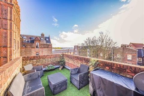3 bedroom apartment for sale, Lawrence Road, Southsea PO5