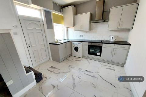 2 bedroom terraced house to rent, Cutty Lane, Barnsley, S75