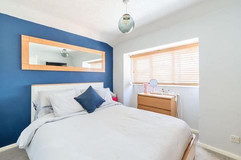 4 bedroom link detached house for sale, Cirencester