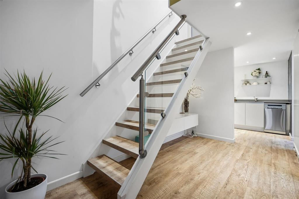 Staircase.jpg
