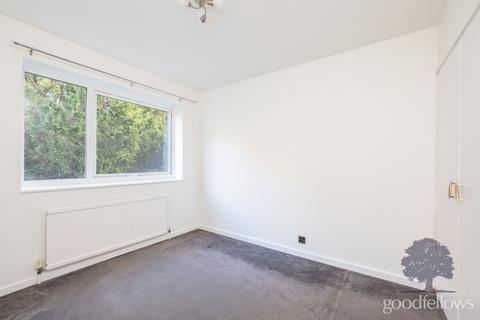 2 bedroom apartment to rent, Gloucester Court, Sutton SM2