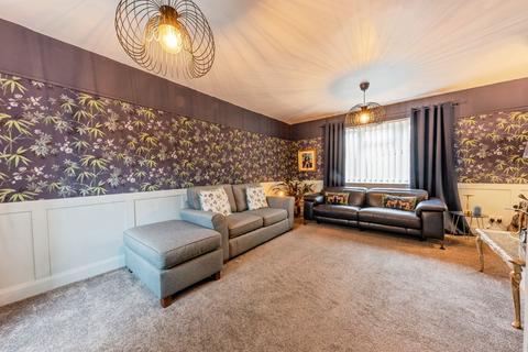 3 bedroom semi-detached house for sale, Warwick Road, Newark, NG24