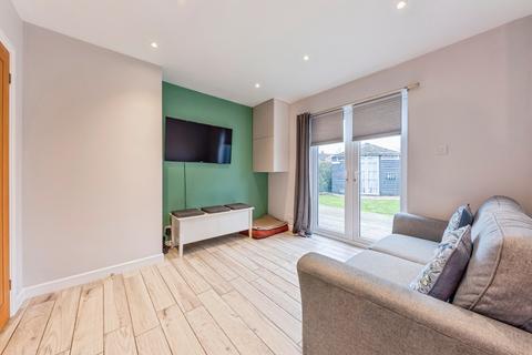 3 bedroom semi-detached house for sale, Warwick Road, Newark, NG24