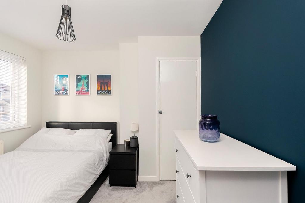 0 G1 ABH - Bedroom I.jpg