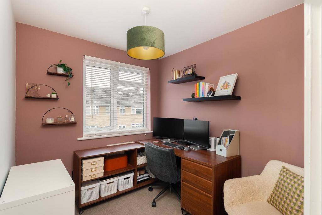 0 G1 ABH - Bedroom B.jpg