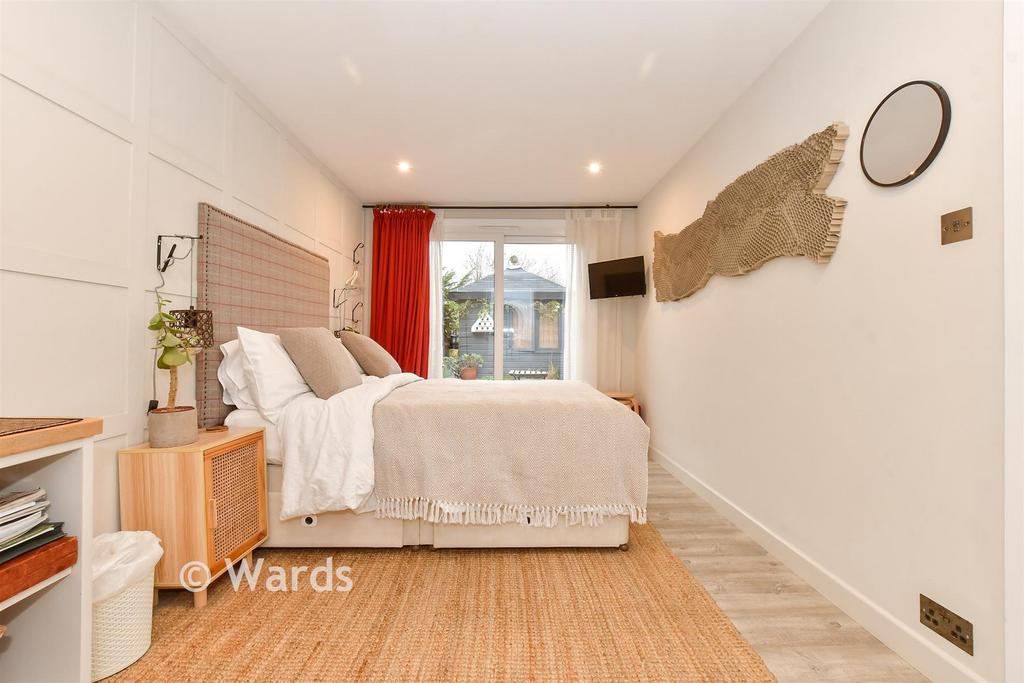 Guest Room 2