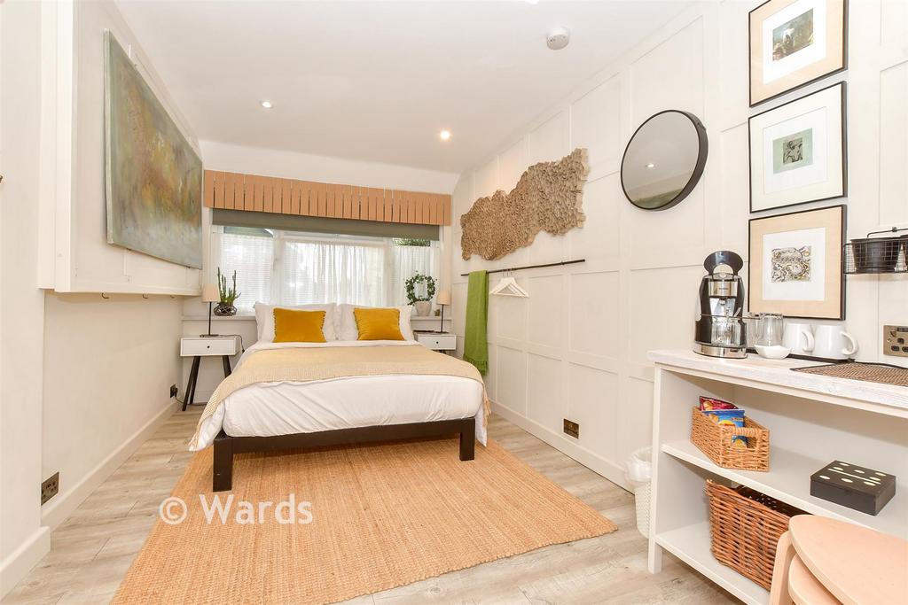 Guest Room 1