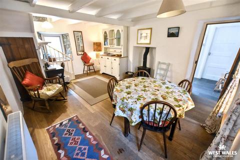 3 bedroom cottage for sale, 34 Prendergast, Middle mill road, Solva