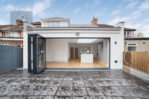 2 bedroom house of multiple occupation to rent, Boxtree Lane, Harrow HA3