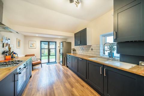 3 bedroom terraced house for sale, Kenlor Road, London SW17