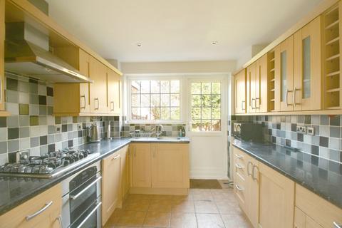 3 bedroom end of terrace house for sale, Wayne Close, Orpington BR6