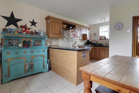 undefined, Holbury Crescent, Whitminster