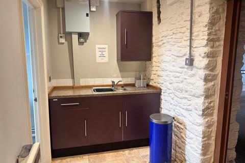 Office to rent, Chickwell Ln Radstock BA3 5XT