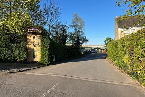 Warehouse to rent, Station Rd Westbury Sub Mendip BA5 1EY