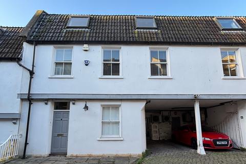 Office to rent, 4-5 Palace Yard Mews Bath BA1 2NH