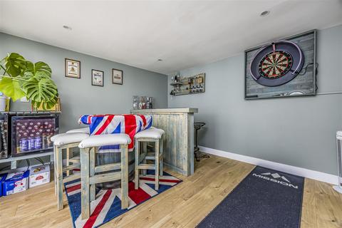 undefined, Martin Road, Portsmouth PO3