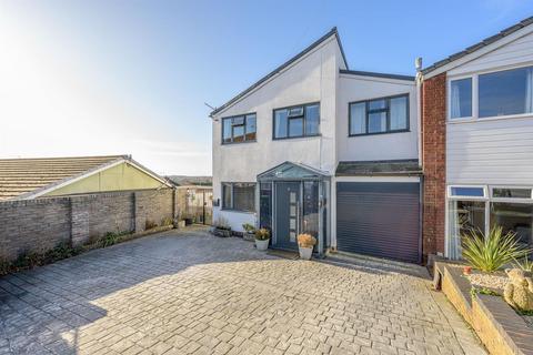 4 bedroom link detached house for sale, Oak Tree Gardens, Stourbridge, DY8 5YF