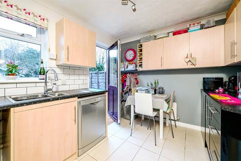 2 bedroom terraced house for sale, Bowling Green Drive, Hampshire RG27