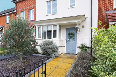 4 bedroom terraced house for sale, Locksbridge Road, Andover, Andover, SP11