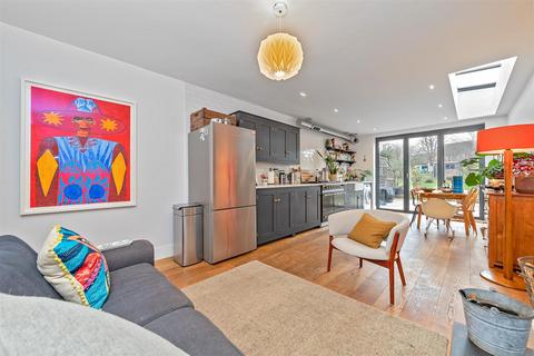 2 bedroom house for sale, Castle Road, St. Albans