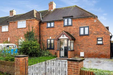 4 bedroom end of terrace house for sale, Rowden Road, Epsom