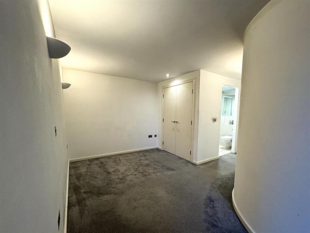 2 bedroom to rent on Mercia Grove, SE13