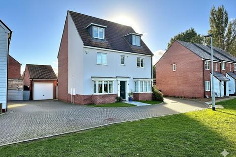 undefined, Grangewood Park Avenue, Burnham-on-Crouch