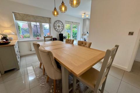 undefined, Grangewood Park Avenue, Burnham-on-Crouch