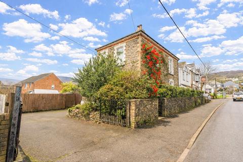 3 bedroom detached house for sale, High Street, Pontypool, NP4