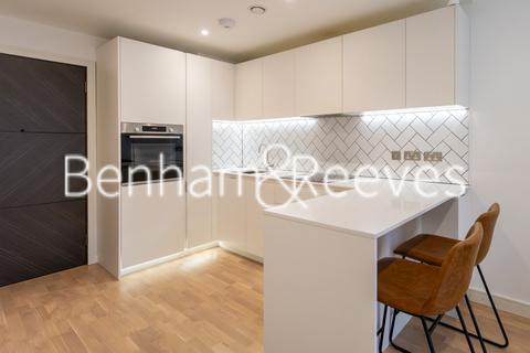 undefined, Greenleaf Walk, Southall UB1