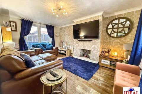 3 bedroom terraced house for sale, First Avenue, Woodlands, Doncaster