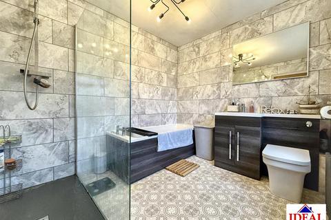 3 bedroom terraced house for sale, First Avenue, Woodlands, Doncaster