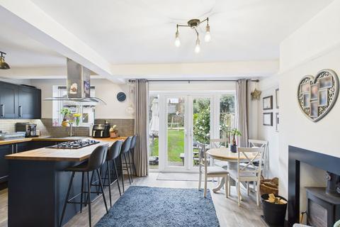 5 bedroom semi-detached house for sale, Cissbury Road, Worthing BN14