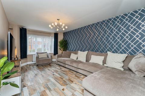 undefined, Rhodfa Logan, Rhyl, LL18