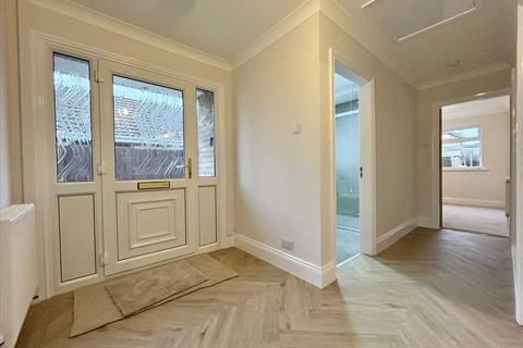 3 bedroom bungalow for sale, O'Hanlon Avenue, BRIGG