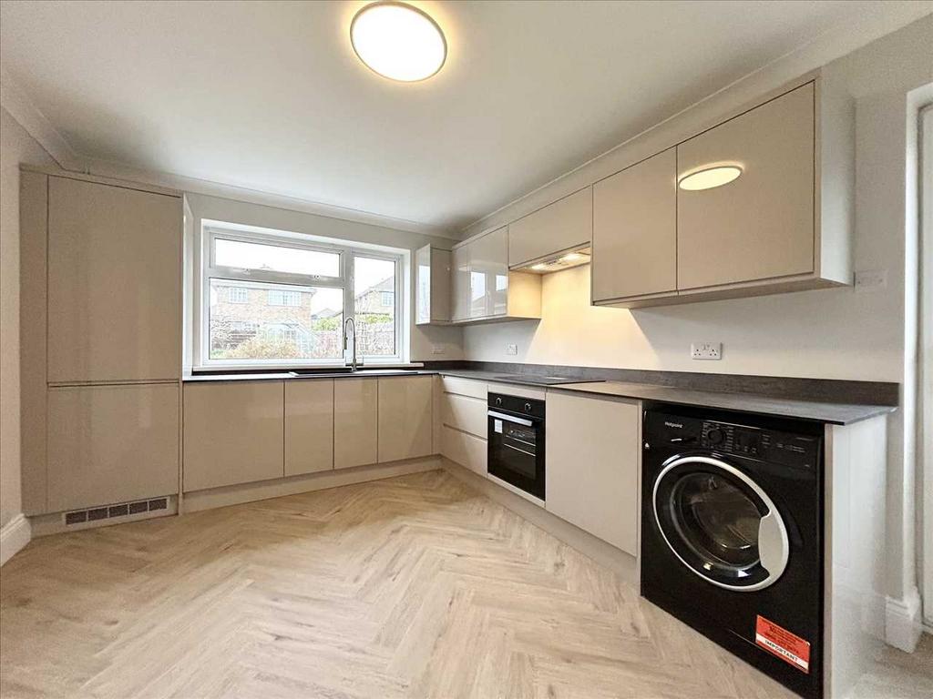Dining kitchen