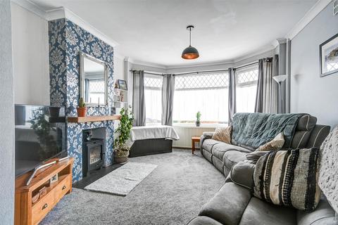 2 bedroom chalet for sale, Chestnut Avenue, Bradwell, Great Yarmouth