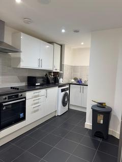Flat share to rent, Old Kent Road, London SE15