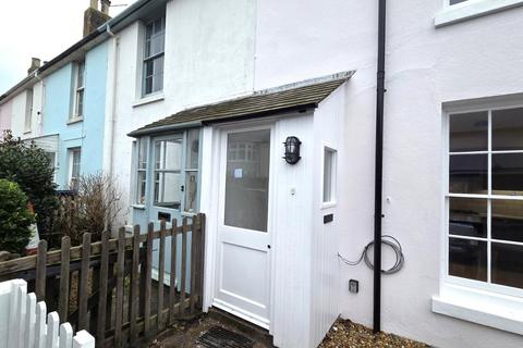 3 bedroom terraced house to rent, North Road, Kingsdown, CT14